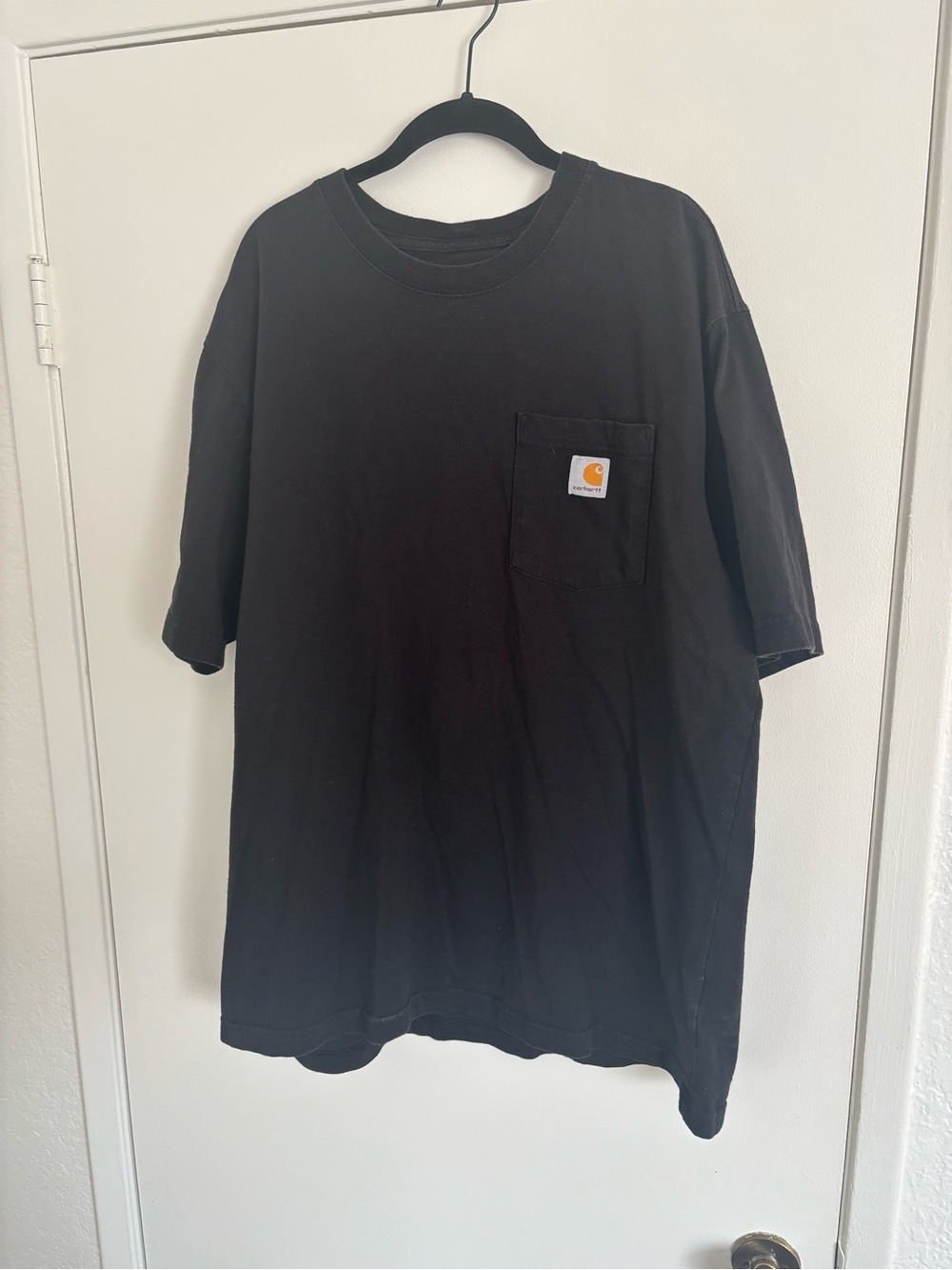 Carhartt Men’s Black loose fit T-Shirt